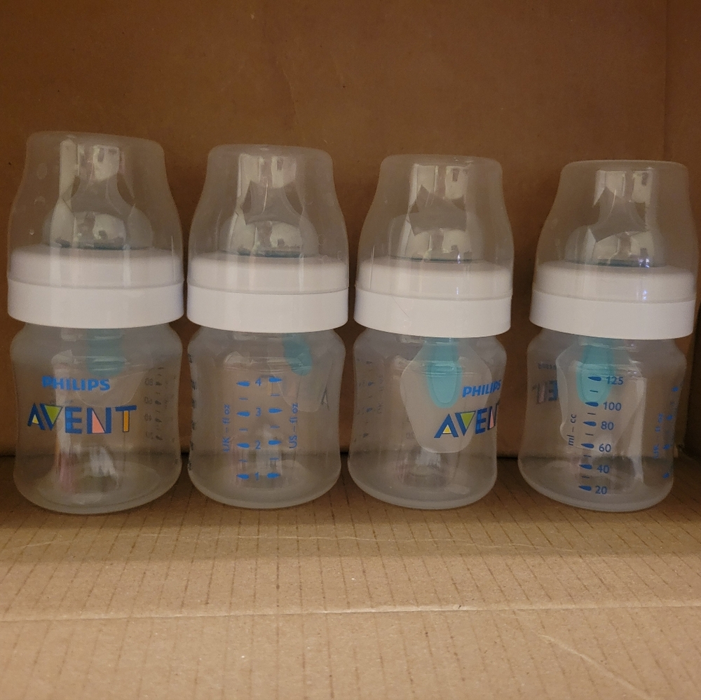 4pc set of 4oz Phillips Avent Anti-Colic Bottles